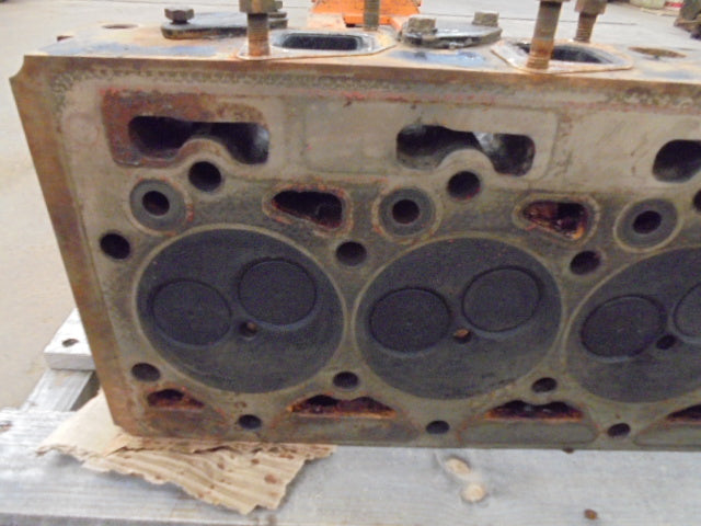 For CASE 4240 / 895 ENGINE CYLINDER HEAD ASSEMBLY