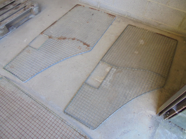 For JOHN DEERE 6020/6030 Series WINDOW MESH GUARDS ASSEMBLY & BRACKETS