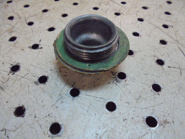 For FORD 4600, 4610, 5030 REAR END CENTRE HOUSING OIL CAP