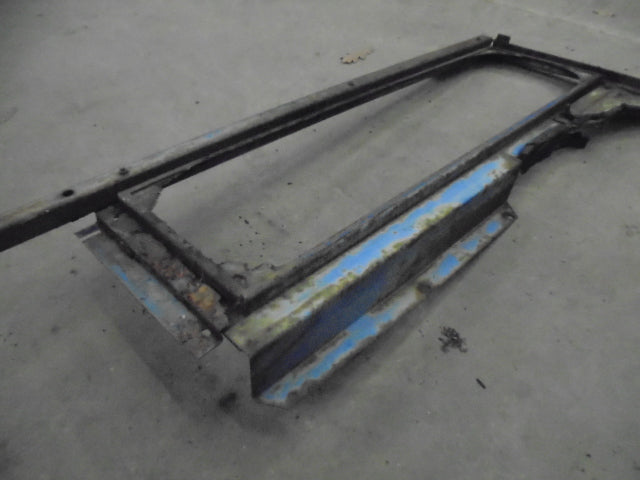 For LEYLAND 255 270 CAB FRONT LOWER WINDOW FRAME