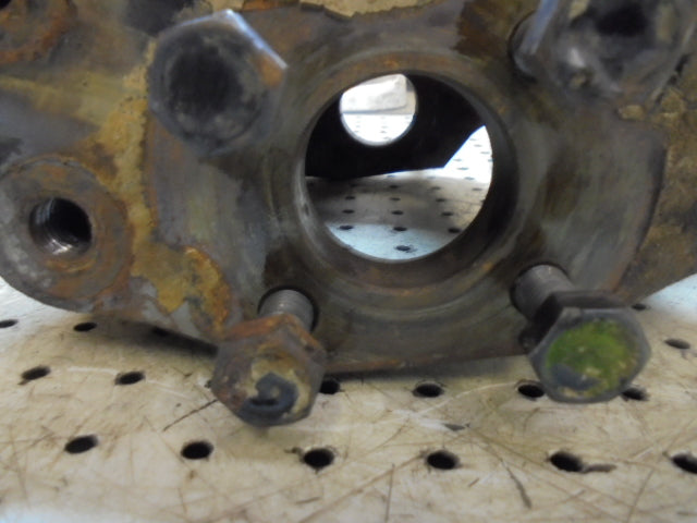 For CASE 4240,30 / 895 CARRERO 707 4wd FRONT AXLE RH SWIVEL HOUSING	