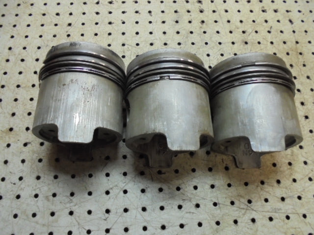 For FORD 4600 ENGINE PISTONS - STANDARD SIZE  SET OF 3