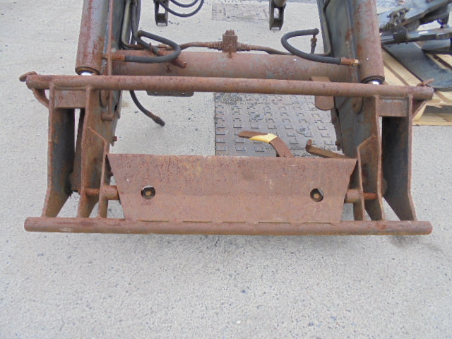 QUICKE 340US LOADER WITH BRACKETS TO SUIT FORD /NH 5640/6640/7740