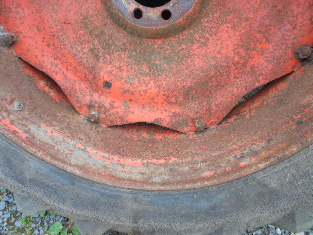 For DAVID BROWN 995 996 1390 13.6 X 36 REAR WHEELS & TYRES PAIR