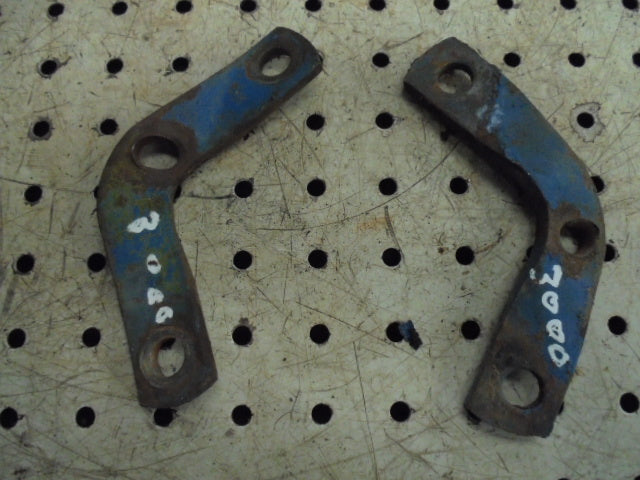 For FORD 3000 HYDRAULIC ARMS CHECK CHAINS MOUNTING BRACKET