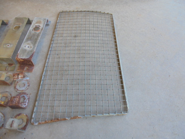 For JOHN DEERE 6020/6030 Series WINDOW MESH GUARDS ASSEMBLY & BRACKETS