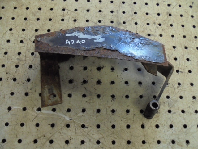 For CASE 4240 ALTERNATOR GUARD