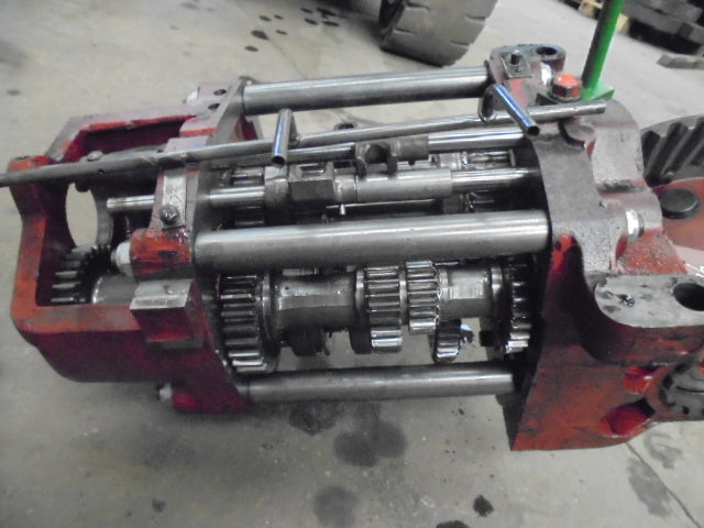 For DAVID BROWN 990 995 996 GEARBOX ASSEMBLY (from Q cab tractor)