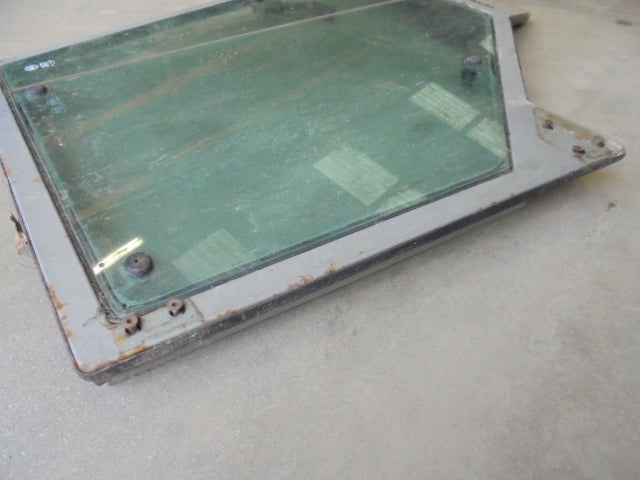 For MASSEY FERGUSON 3000 SERIES RH DOOR ASSEMBLY