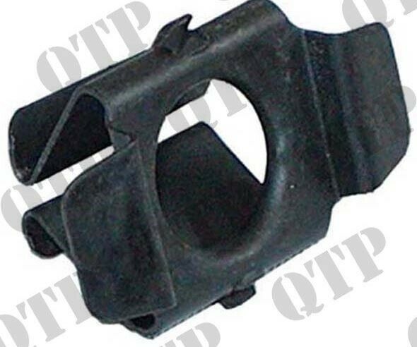 Ford New Holland Bonnet Catch Retainer for side panel Pack of 4