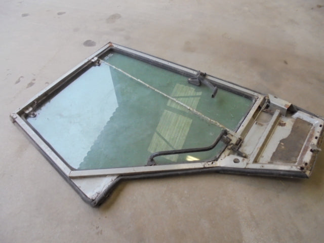 For MASSEY FERGUSON 3000 SERIES LH DOOR ASSEMBLY