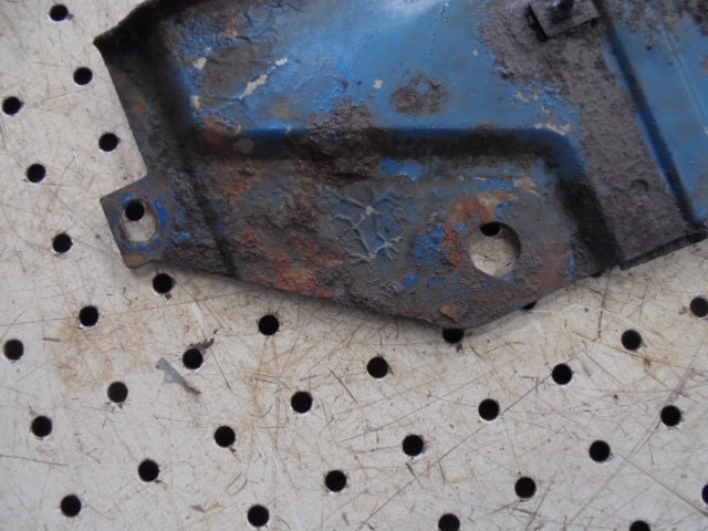 For FORD 4600 FRONT AXLE BOULSTER COVER PLATE - under headlamps