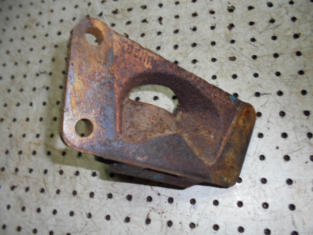 For FORD 4600 2wd FRONT AXLE FRONT AXLE BRACKET