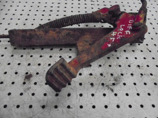 For INTERNATIONAL 454 485 DIFF LOCK FOOT PEDAL & MACHANISM