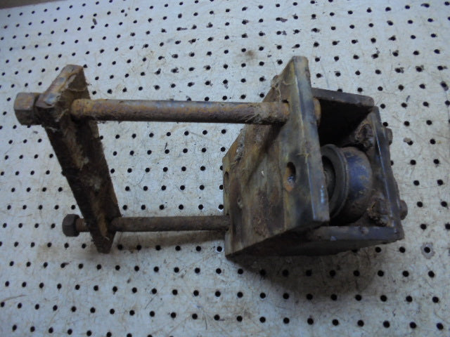 For CASE 4240 LP CAB LH REAR CAB MOUNT & BOLTS