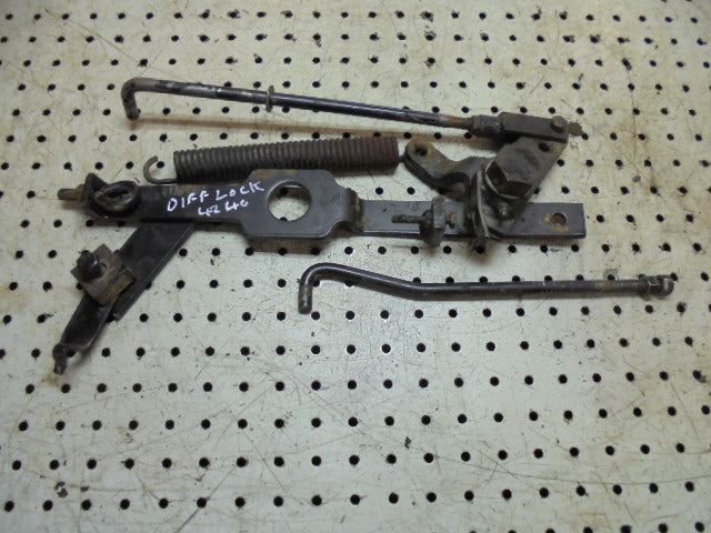 For CASE 4240/4230 LP CAB DIFF LOCK LINKAGES ASSEMBLY