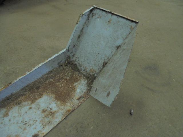 For FORD 5030 LH REAR MUDGUARD