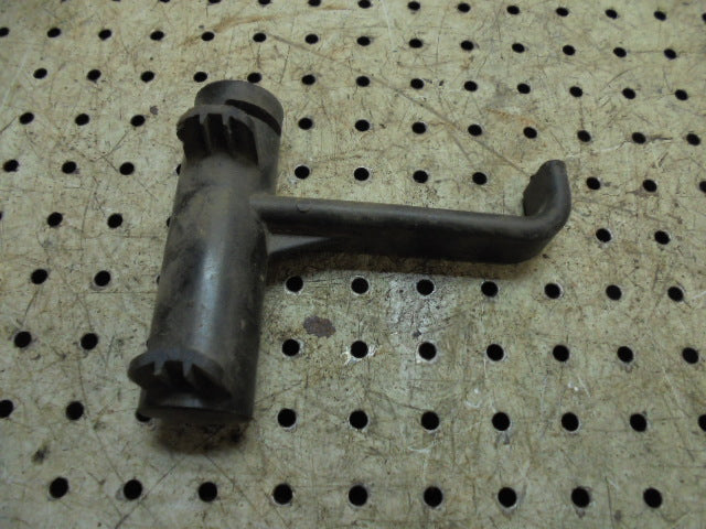 For FORD / NEW HOLLAND 40/TS/TM series REAR WINDOW HANDLE