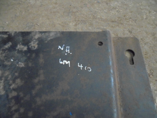 For NEW HOLLAND LM SEAT MOUNTING PLATE