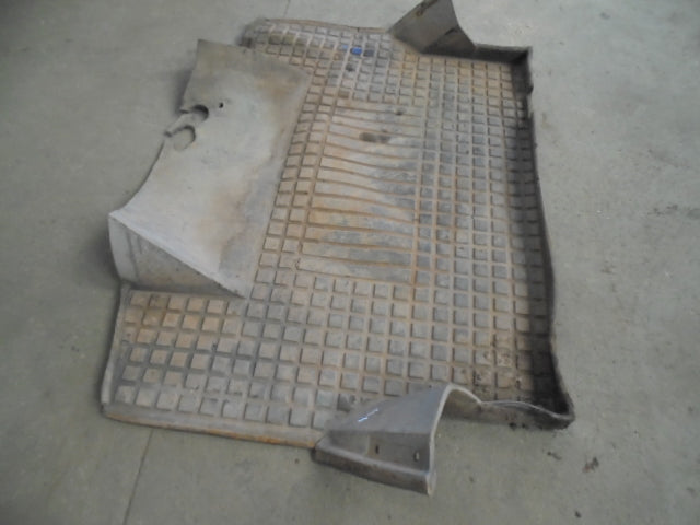 For DAVID BROWN 1490 CAB FLOOR MAT