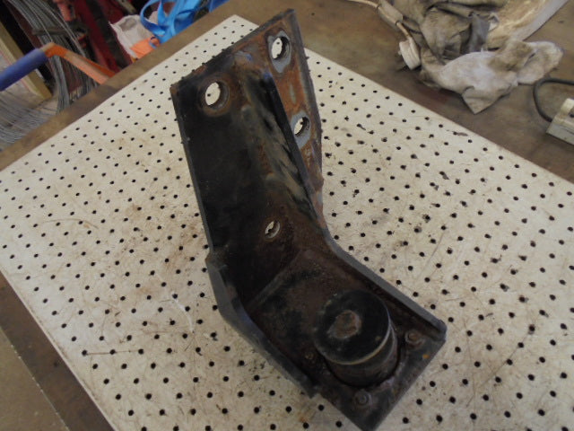 For CASE 4240 LP CAB RH FRONT CAB MOUNT