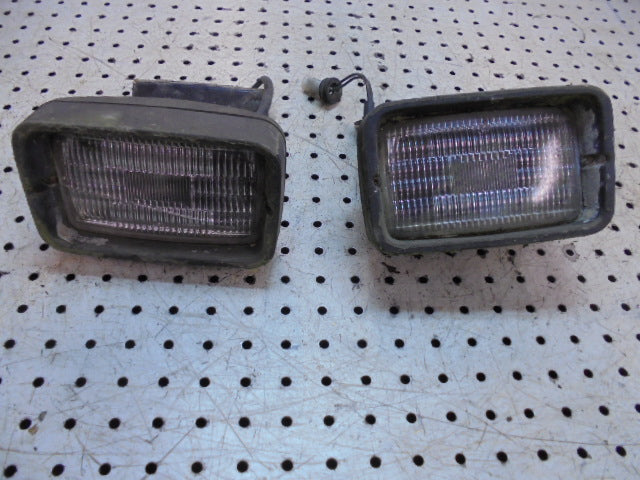 For FORD WORKLAMPS - PAIR one lens has cracked