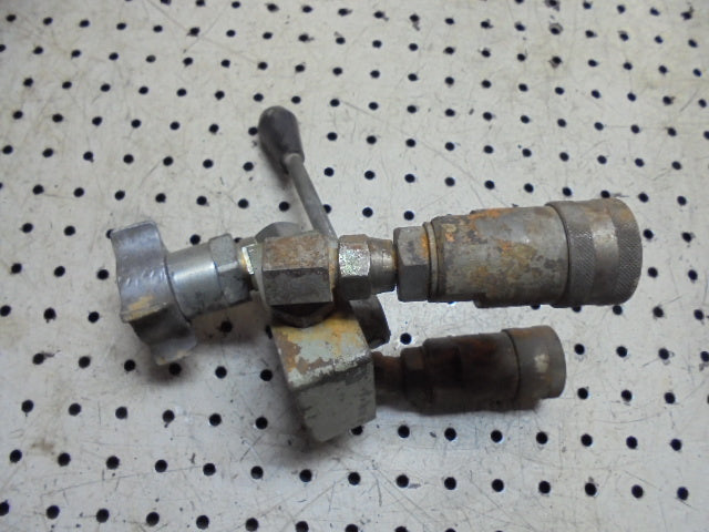 HYDRAULIC DIVERTER VALVE & COUPLINGS