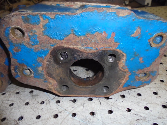 For FORD 5030 4wd CARRERO 707 LH SWIVEL HOUSING