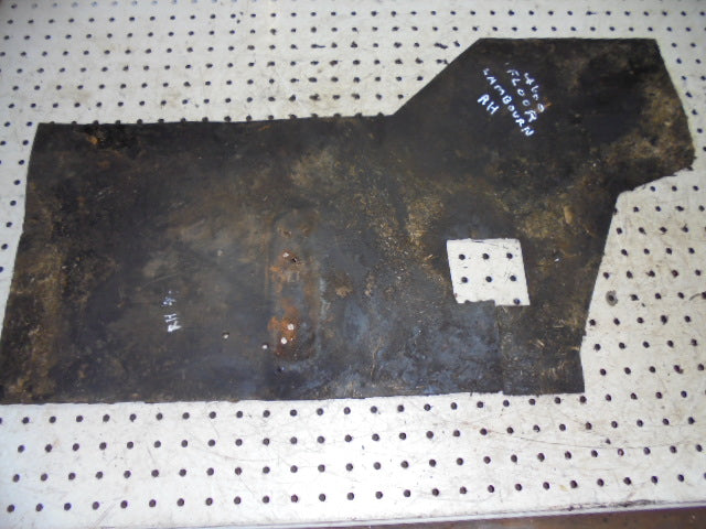 For FORD 4600 LAMBOURNE CAB RH FLOOR MAT