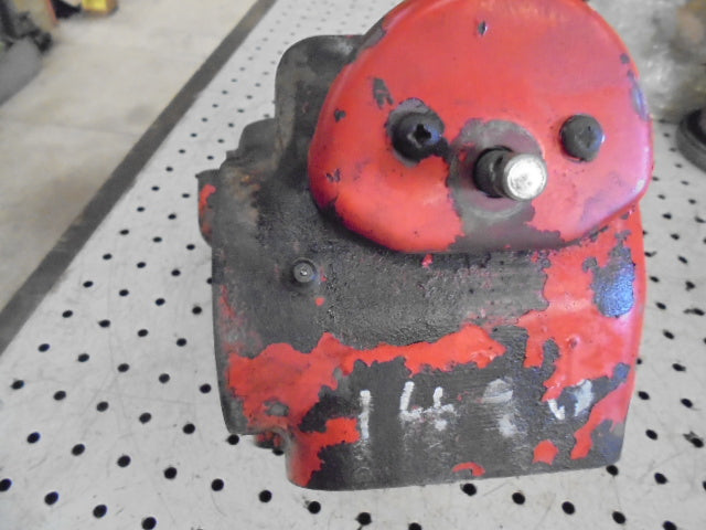 For DAVID BROWN 1490 HYDRAULIC CROSS SHAFT RH MOUNTING HOUSING ASSEMBLY