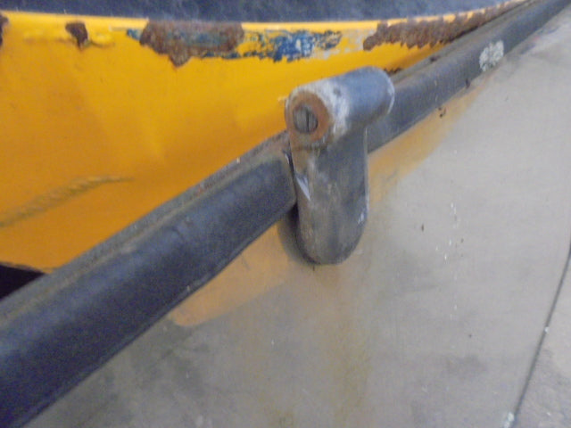 For FORD 545D CAB REAR WINDOW ASSEMBLY