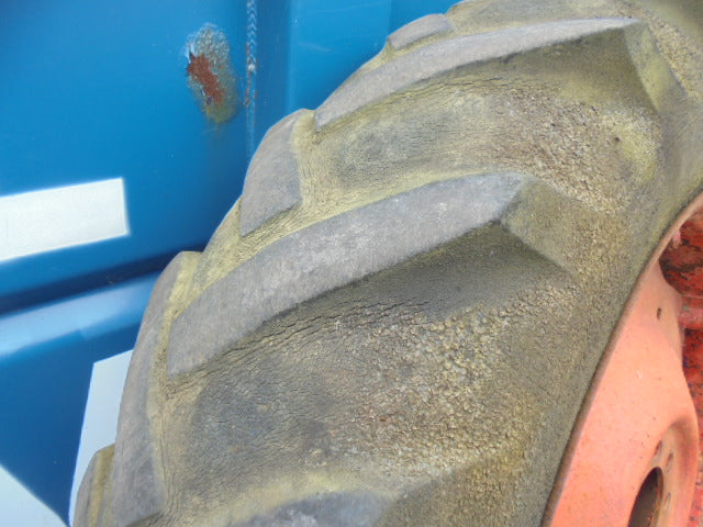 For DAVID BROWN 995 996 1390 13.6 X 36 REAR WHEELS & TYRES PAIR