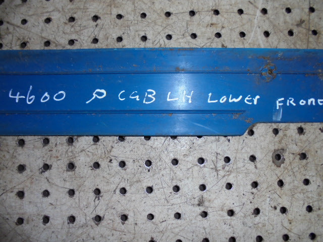 For FORD 4600 Q CAB LH FRONT CAB PILLAR LOWER PLASTIC COVER