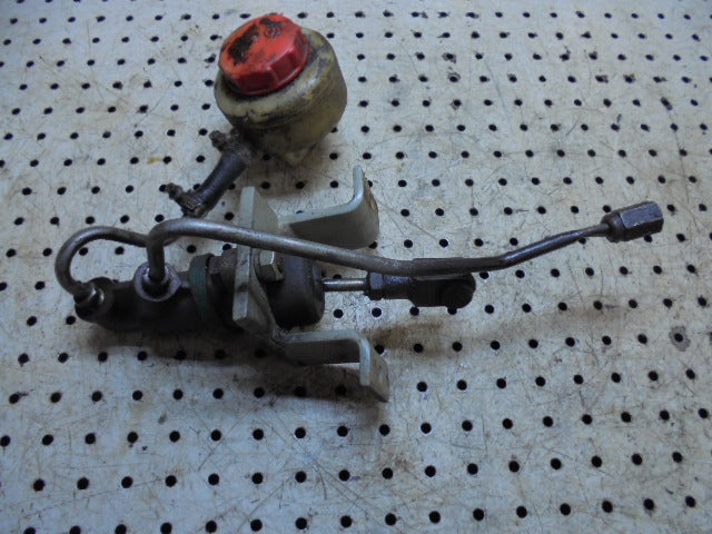 For CASE 4240 LP CAB CLUTCH MASTER CYLINDER & RESERVOIR