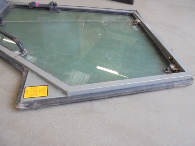 For MASSEY FERGUSON 3000 SERIES RH DOOR ASSEMBLY