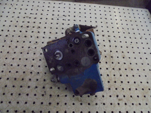 For FORD 4000 4600 SPOOL VALVE c/w LEVER SHAFT & BRACKET