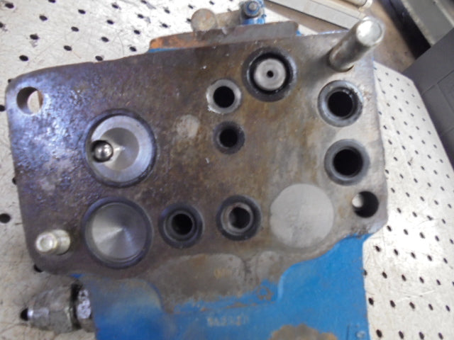 For FORD 4000 4600 SPOOL VALVE c/w LEVER SHAFT & BRACKET