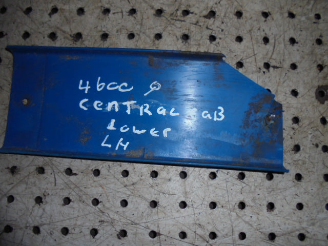 For FORD 4600 Q CAB LH CENTRE PILLAR LOWER PANEL / COVER