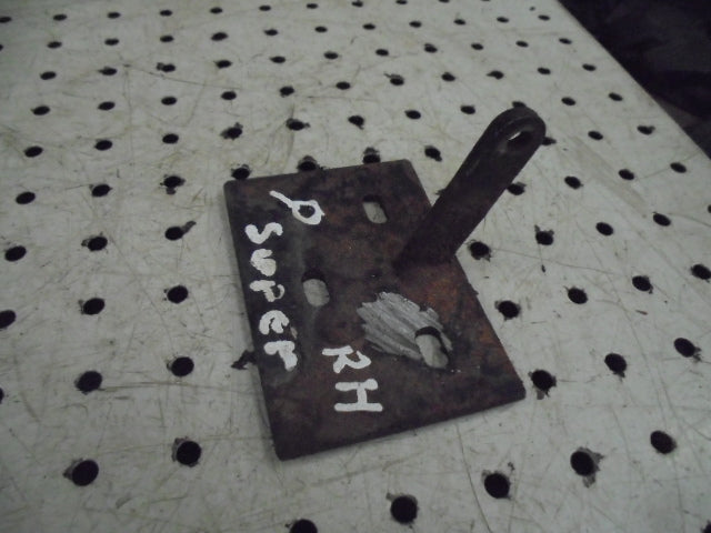 For FORD 5610 6610 7610 SQ CAB SIDE WINDOW CLOSING BRACKET