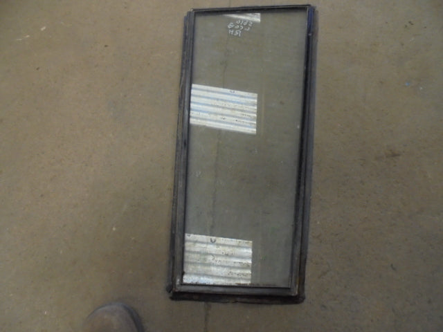 Ford 5610 6610 7610 (LP Cab) Right Hand Front Lower Glass And Surroundong Strips