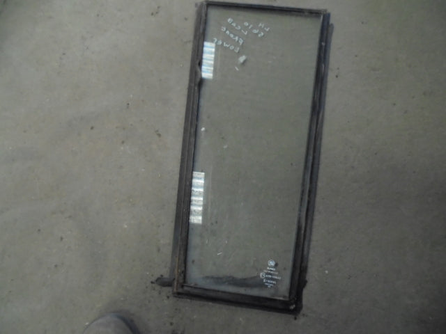 Ford 5610 6610 7610 (LP Cab) Left Hand Front Lower Glass And Surrounding Strips