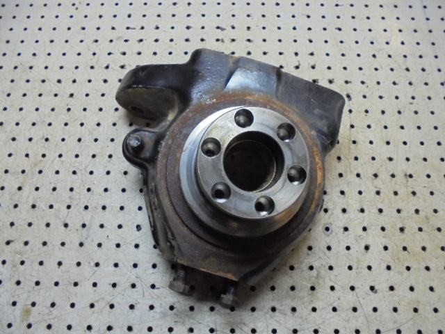 For CASE 4240,30 / 895 CARRERO 707 4wd FRONT AXLE RH SWIVEL HOUSING	