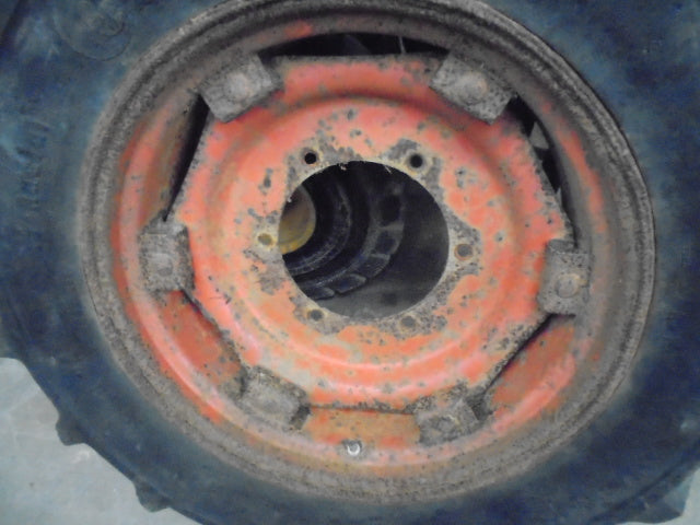 For DAVID BROWN 1490 1494 12.4 X 24 WHEEL & TYRE