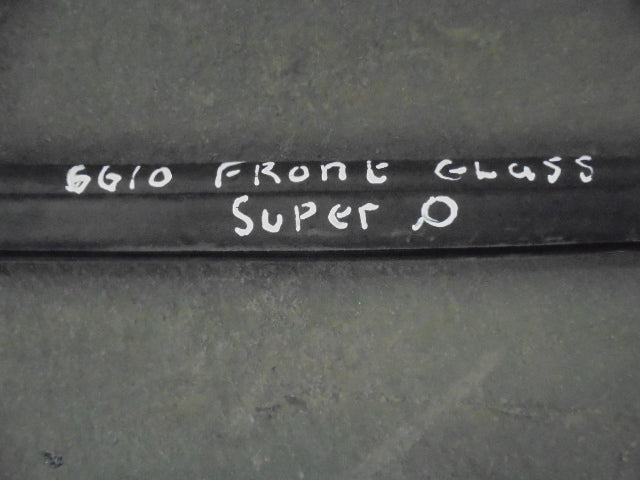 For FORD 5610 6610 7610 SQ CAB WINDSCREEN RUBBER SEALER