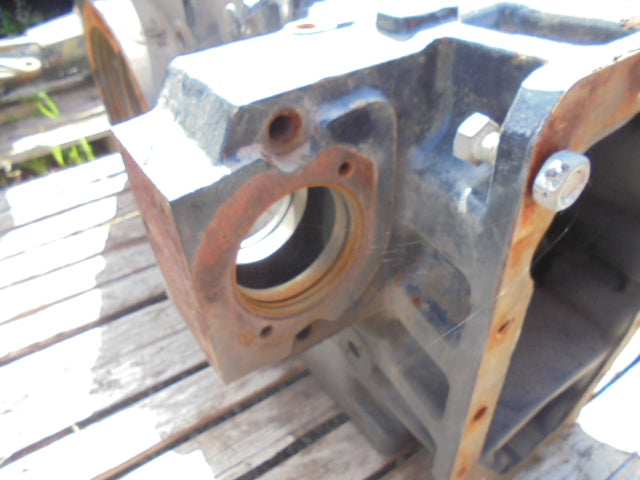 For NEW HOLLAND 6070 50K REAR AXLE CENTRE HOUSING 