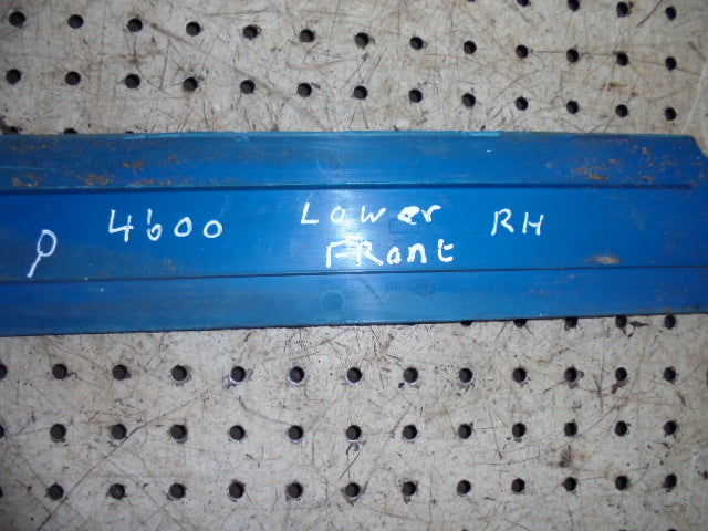 For FORD 4600 Q CAB RH Front Cab Pillar Cover