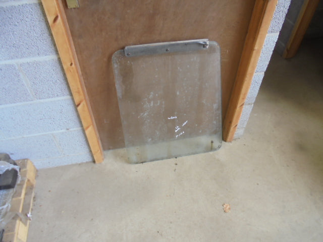 For FORD 4600 Q CAB LH REAR SIDE WINDOW
