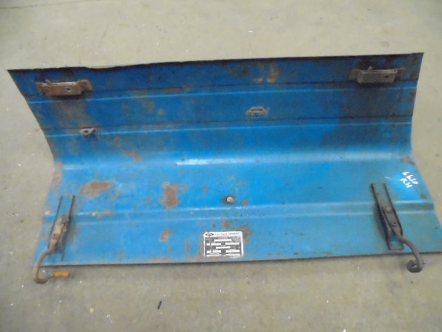 For FORD 5610 6610 7610 SQ CAB RH BONNET SECTION