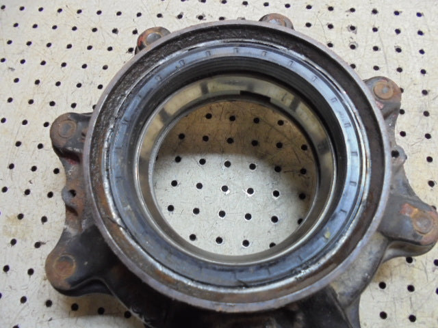 For CASE 4240,30 / 895 CARRERO 707 4wd FRONT AXLE WHEEL HUB