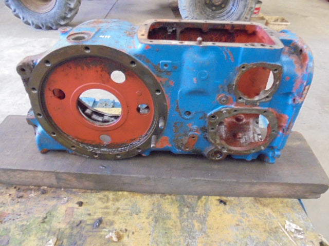 For FORD 4600 2wd REAR AXLE CENTRE CASTING